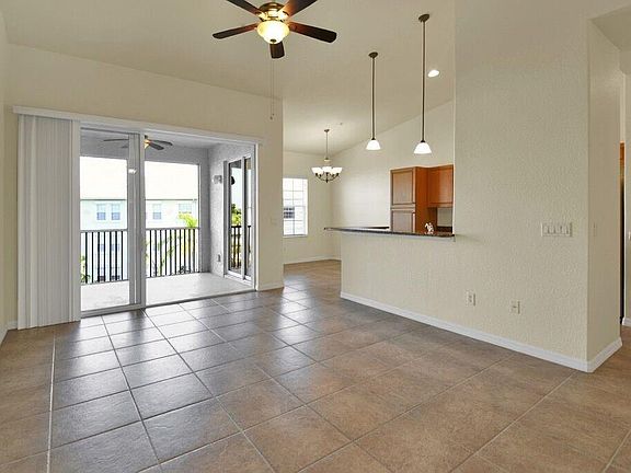 4th image of 500 Gardens Edge Dr #533