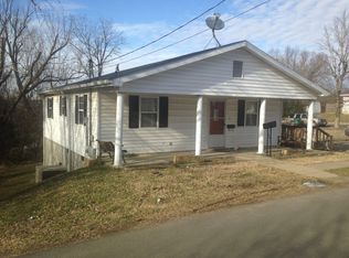202 W Walnut St, Dawson Springs, KY 42408