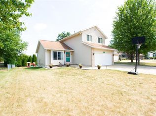 7418 Mallard Ct NE, Cedar Rapids, IA 52402