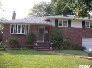 206 Willets Ln, Jericho, NY 11753