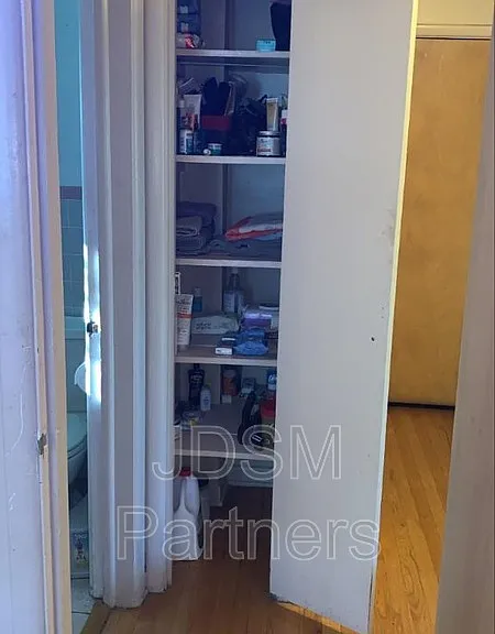 1545 N Jackson St — Photo 6