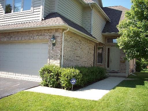 1st image of 9259 Nagle Ave #0