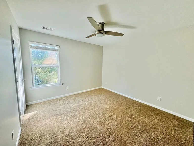 651 Hogan Dr — Photo 18