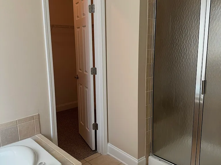 4635 Granby Cir — Photo 31