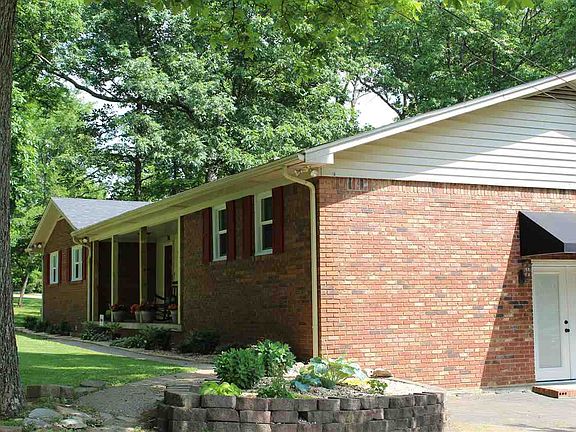 5th image of 350 Hickory Ln