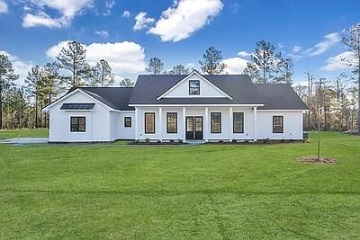 2nd image of 1504 Plantation Cir