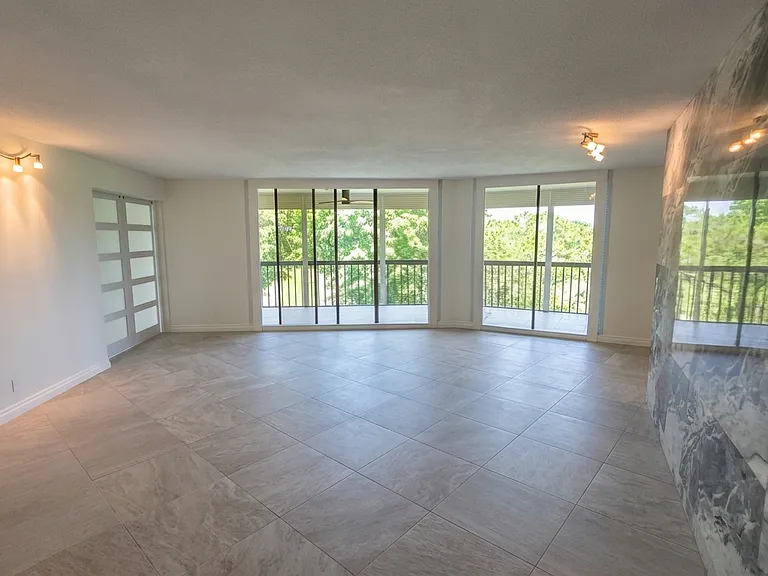 5279 Fountains Dr S #404 — Photo 5