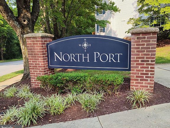 2nd image of 624 Newbridge Ct