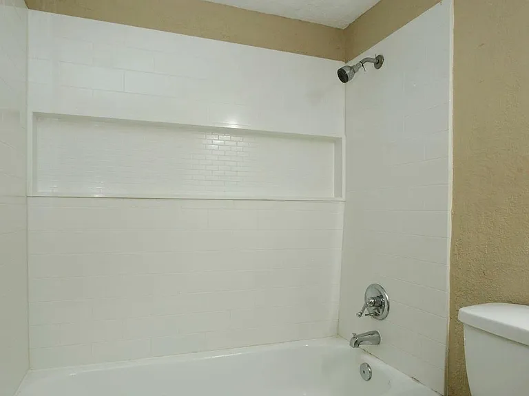 2822 S Bartell Dr #6 — Photo 25
