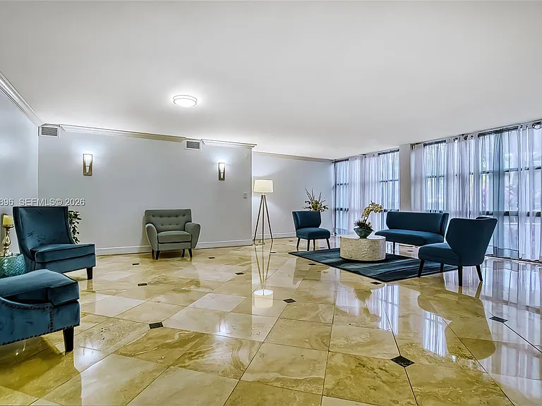 800 Parkview Dr #901 — Photo 53
