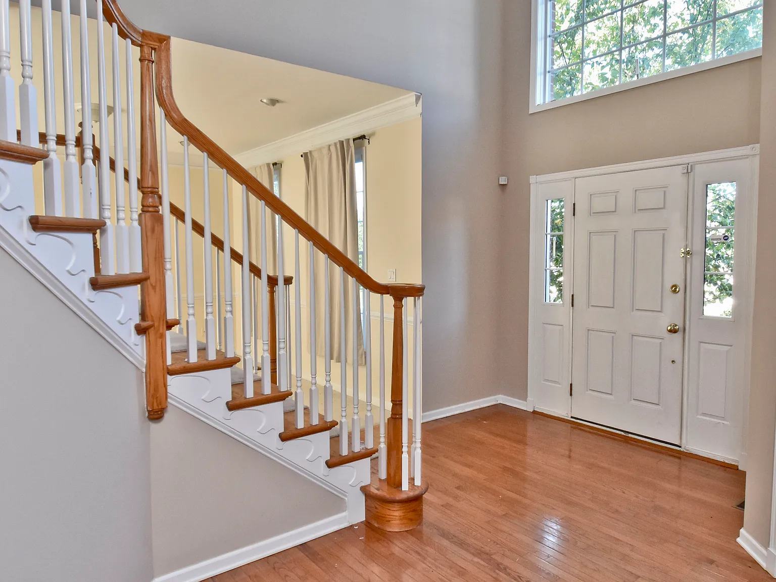 4 bed, 2.5 bath, 3723 sqft, $3,450 — Photo 3