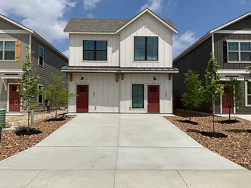 7146 Magnolia Vlg #202 Photo 1