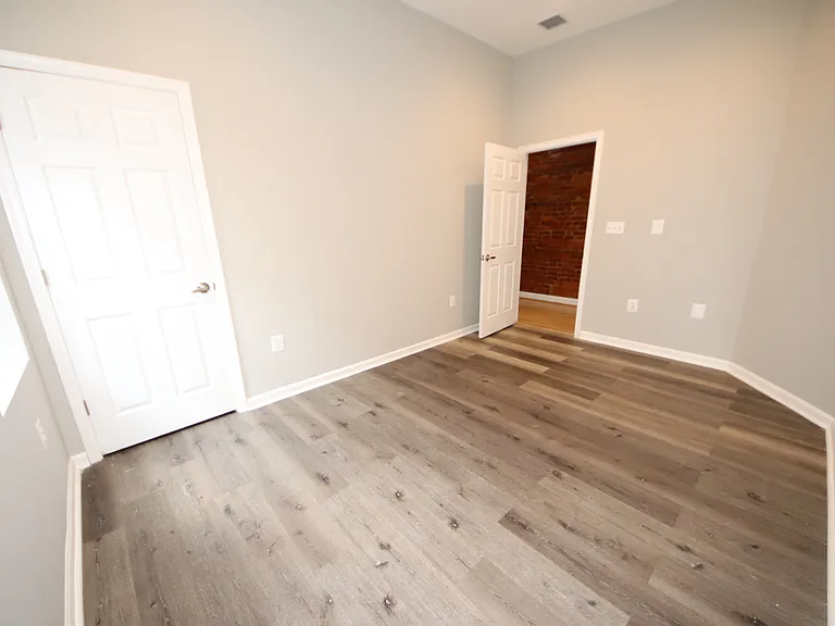 2443 Callow Ave #3 — Photo 18