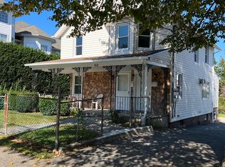 50 Landing Rd APT 2, Glen Cove, NY 11542