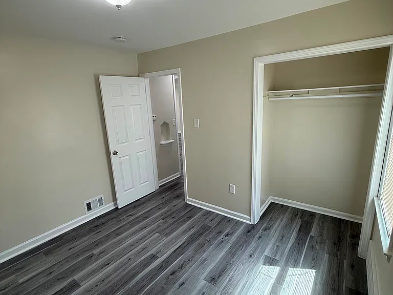 12857 Robson St — Photo 3