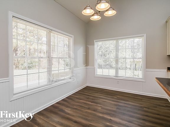 5th image of 80 Shenandoah Ln