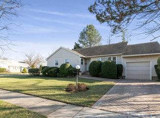 1450 Garfield Rd, East Meadow, NY 11554