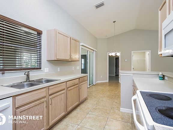 5th image of 1834 S Chamberlain Blvd