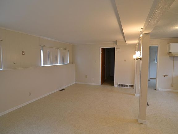 4th image of 2116 Belmont Ave