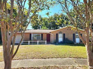 5600 Adelyn Rd, Pensacola, FL 32504