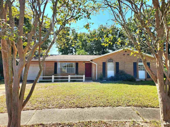 5600 Adelyn Rd, Pensacola, FL 32504