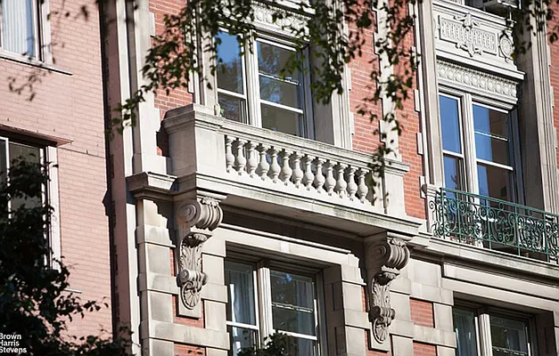 Rented by Brown Harris Stevens | media 18