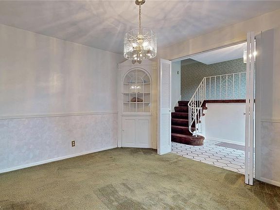 5th image of 4902 Hartley Dr