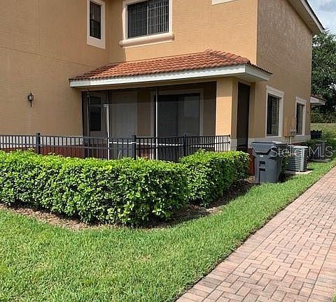2nd image of 1726 Coriander Dr