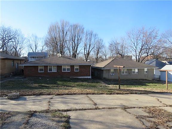 5th image of 133 S Fuller Ave