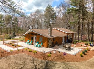 716 Quaddick Town Farm Rd, Thompson, CT 06277