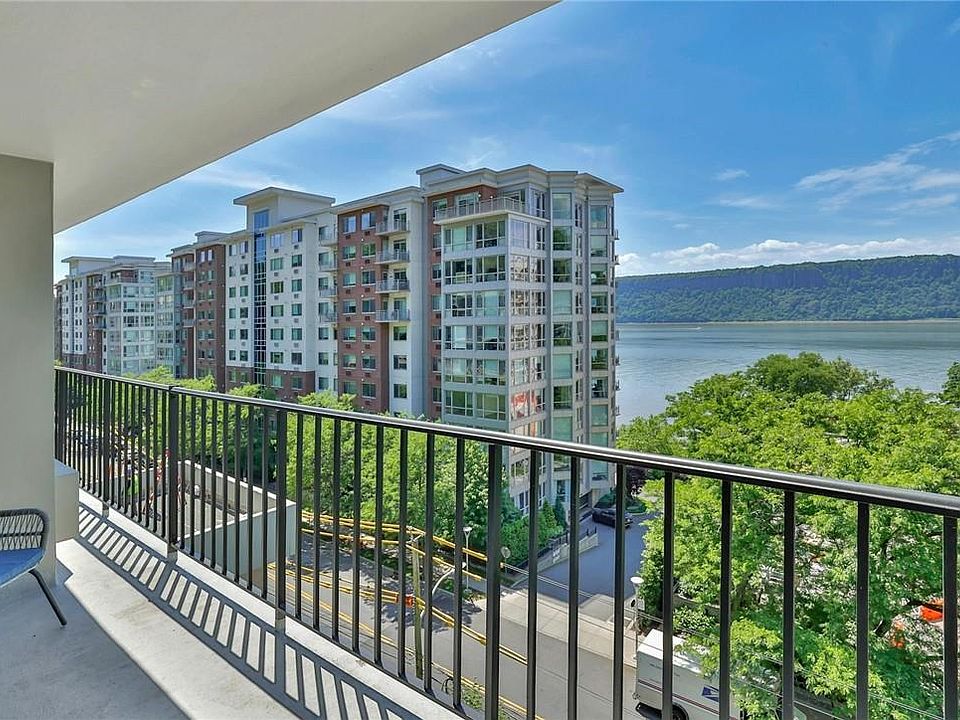 1st image of 1116 Warburton Avenue #3L