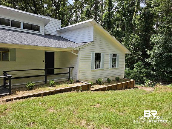 2nd image of 102 Dewayne Cir