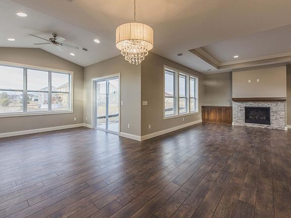 3rd image of 23308 Aspen Ln