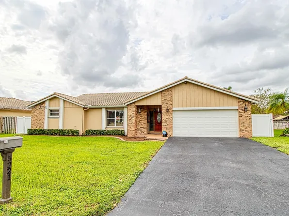 5221 King Arthur Ave, Davie, FL 33331