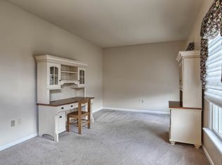 4450 Augusta Dr, Harrisburg, PA 17112