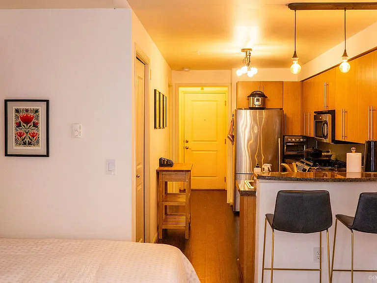 124 Bellevue Ave E #400 — Photo 14