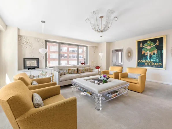 200 East 62nd Street 5A image 3 of 24