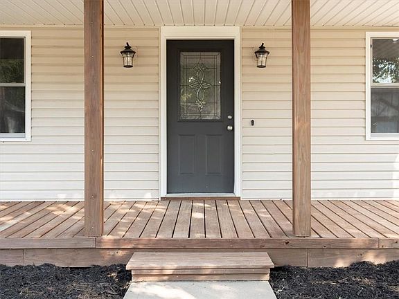 2nd image of 4403 Rainbow Ct