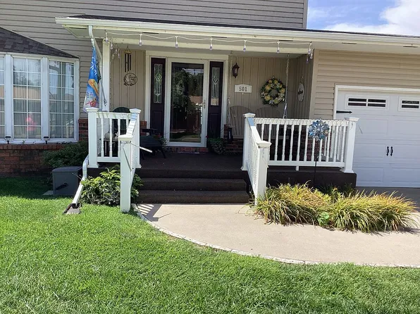501 N Shoshone Ct, Satanta, KS 67870