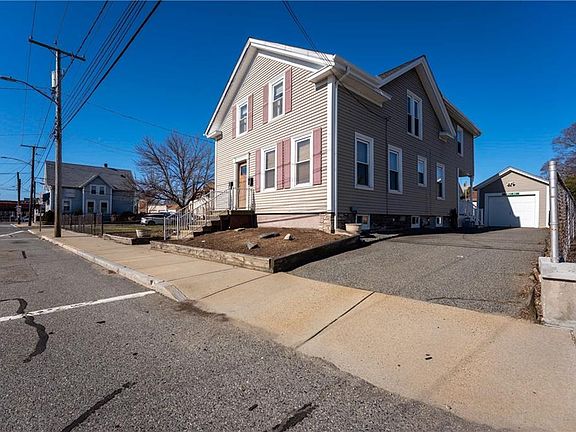 2nd image of 72 John St