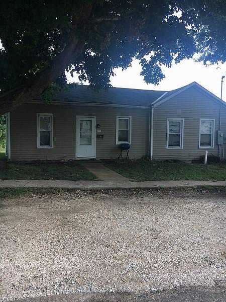 2nd image of 559 Williams St