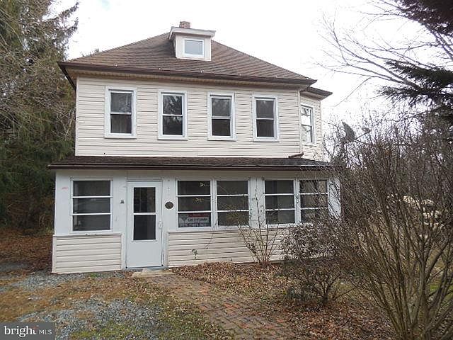 1st image of 106 Ericsson Ave
