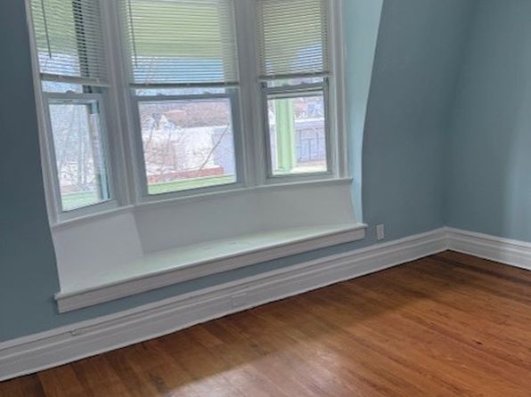 161 Central Ave Floor 3