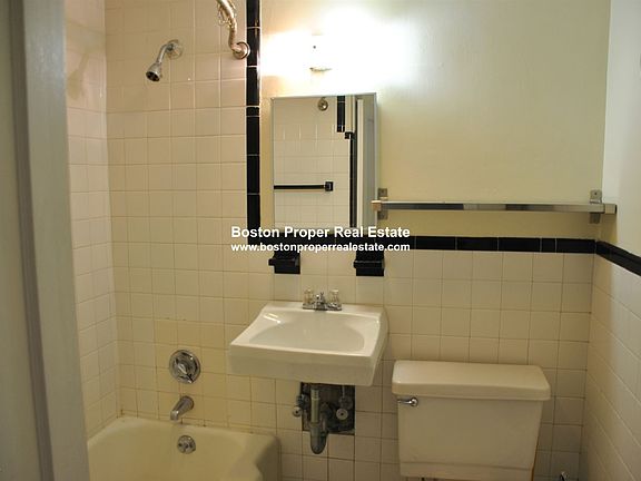 312 Beacon St. #6 Boston - Back Bay Unit Photo 7 (1)
