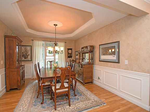 2nd image of 4452 Hidden Oaks Ln
