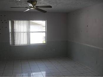 3rd image of 5907 Holmes Dr