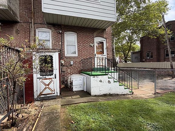 4th image of 4314 Disston St