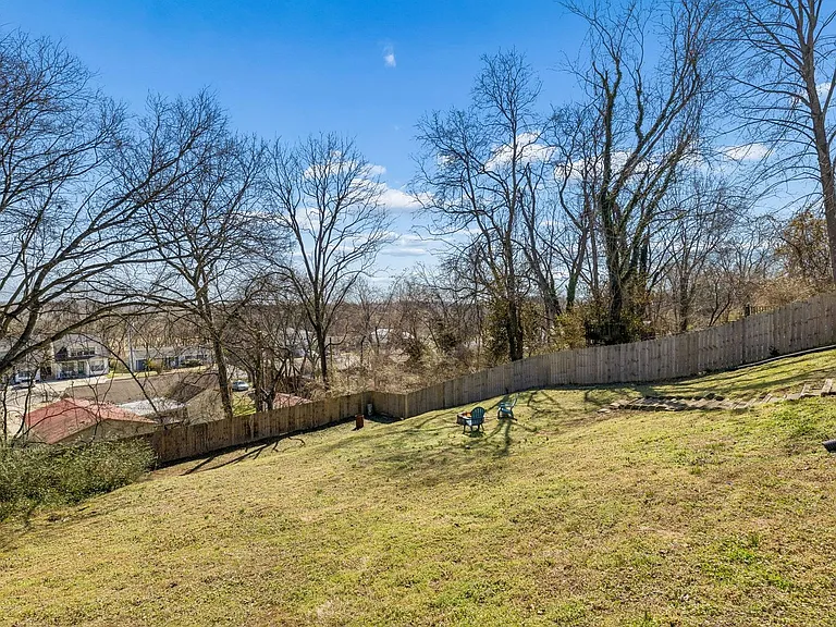 833 Rose Park Dr — Photo 38