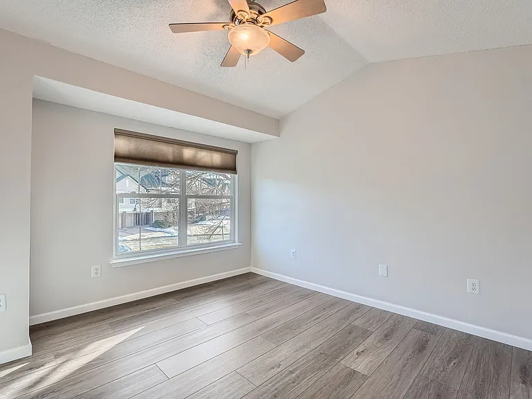 2035 Eagle Ave — Photo 12