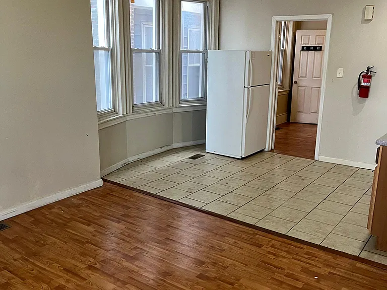 5640 Walnut St #1 — Photo 5